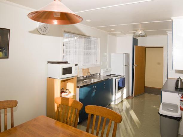 Accommodation Fiordland -The Three Bedroom House At 226A Milford Road テアナウ エクステリア 写真