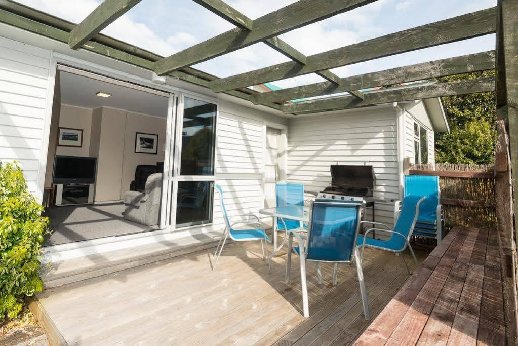 Accommodation Fiordland -The Three Bedroom House At 226A Milford Road テアナウ エクステリア 写真